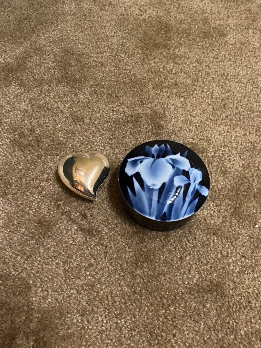Lot of 2 jewelry containers